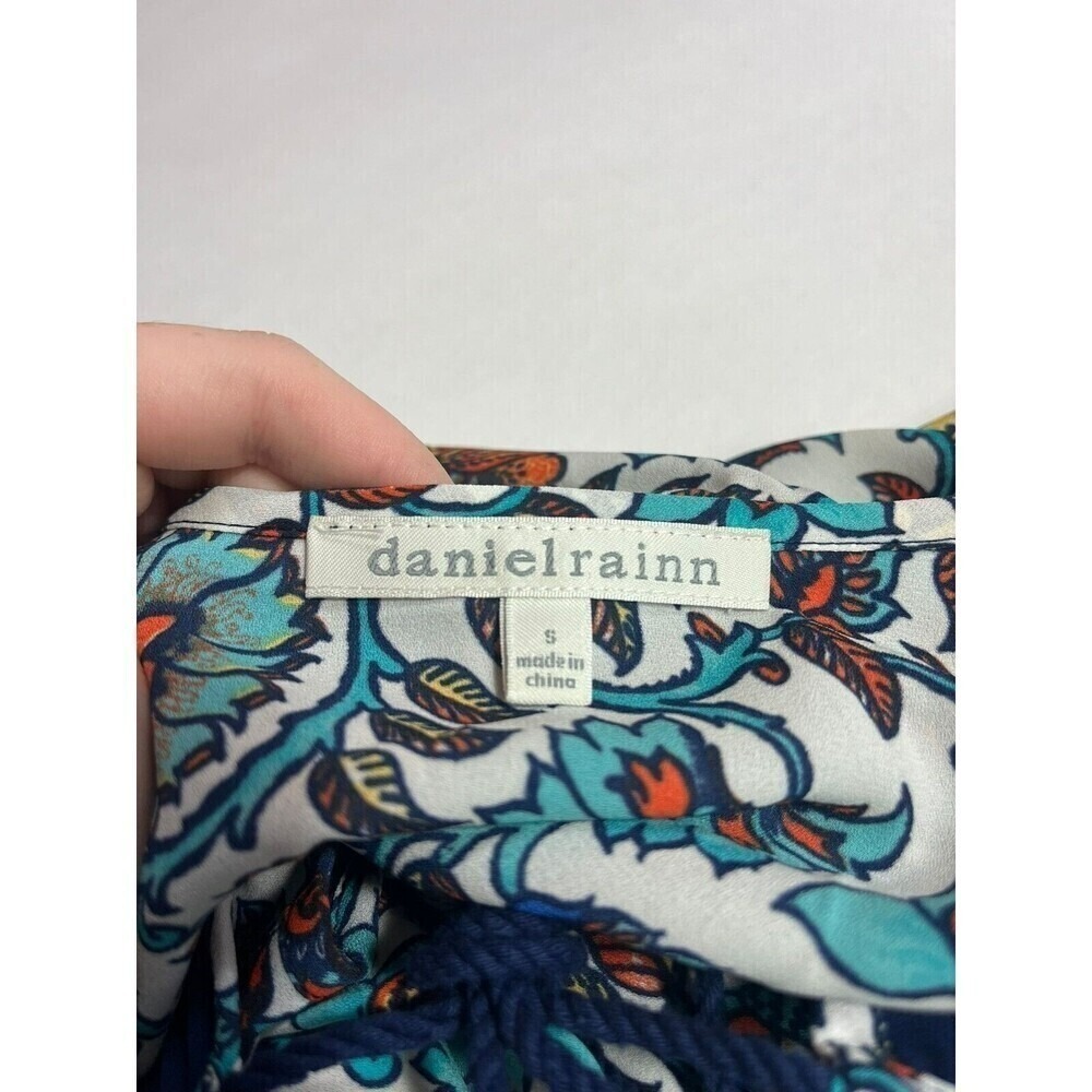 Daniel Rainn Floral Boho Blouse Crochet Tassel Peasant Long Sleeve Blue Sz S 349 - Picture 5 of 9